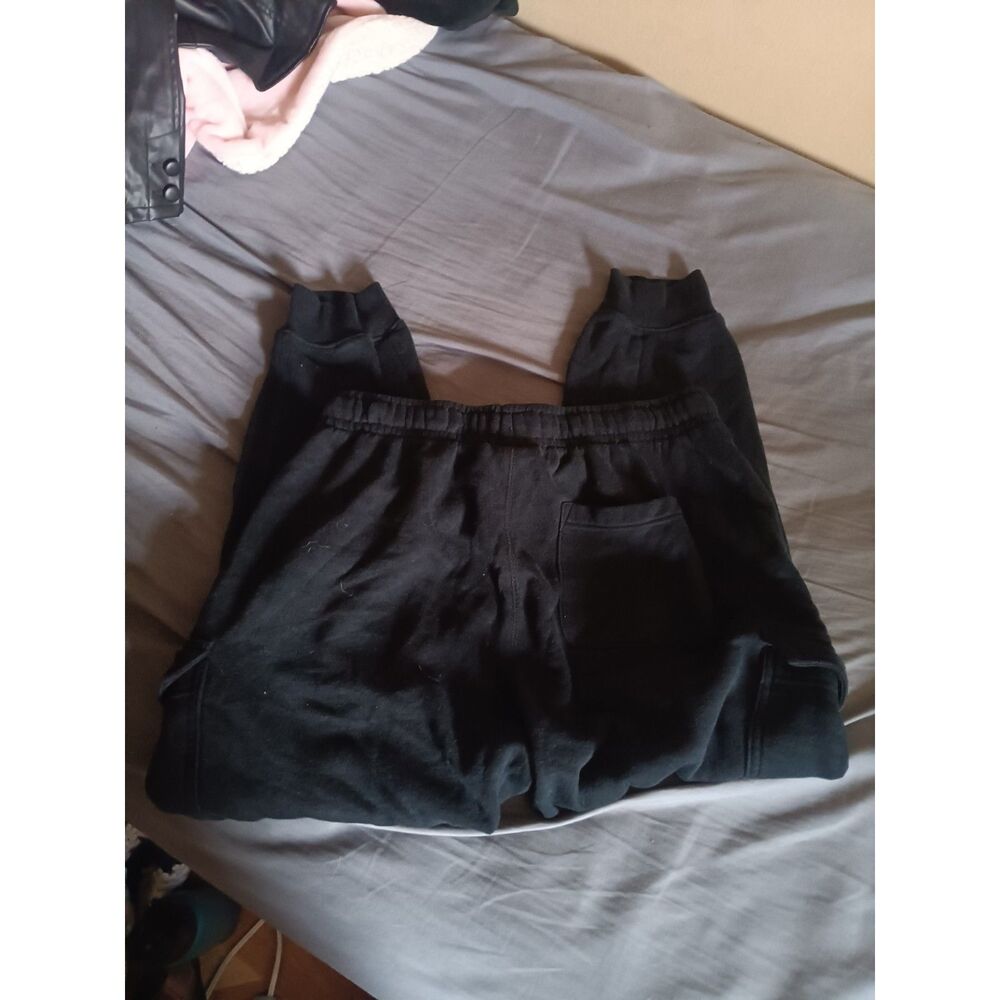 Black sweatpants by goodfellows with closeable pockets